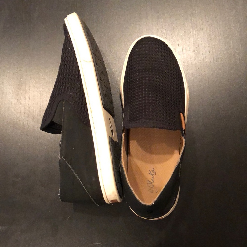 Black mesh Olukai Pehuea slip on sneakers